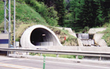山形自動車道笹谷トンネル工事